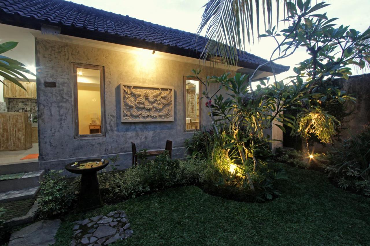 Sari House Ubud - Balinese Style Homestay Exterior foto