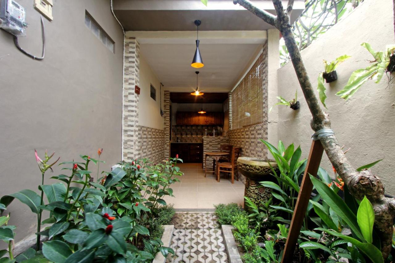 Sari House Ubud - Balinese Style Homestay Exterior foto